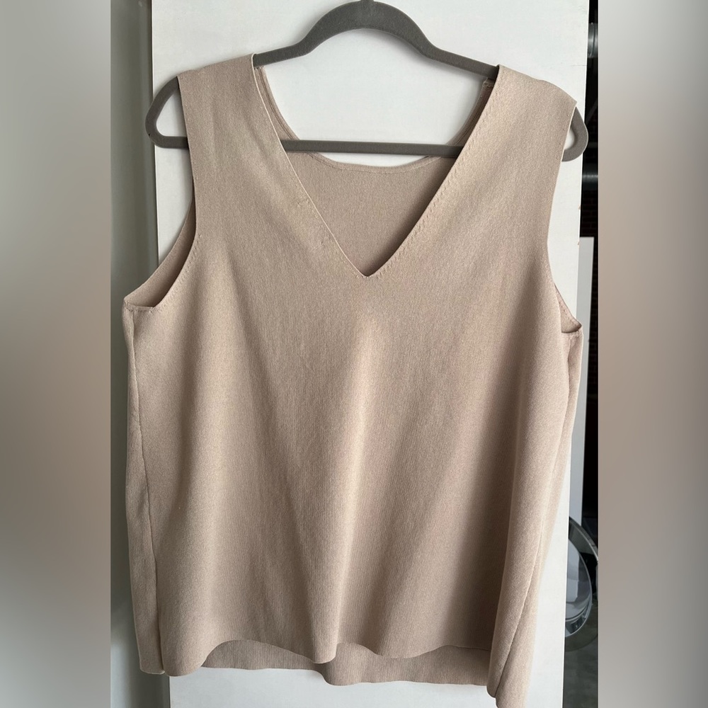 Knit top